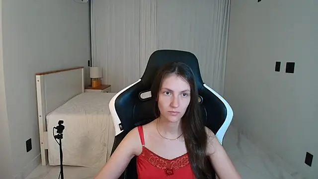 upssnowy online show from July 13, 10:09 pm