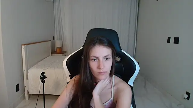 upssnowy online show from July 21, 1:19 am