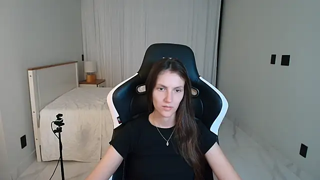 upssnowy online show from July 10, 11:38 pm