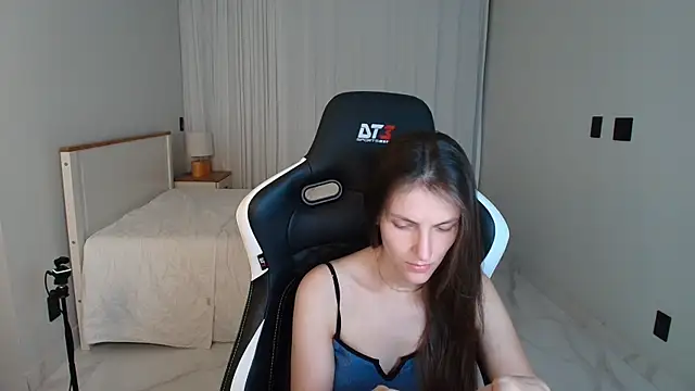upssnowy online show from June 21, 8:36 pm
