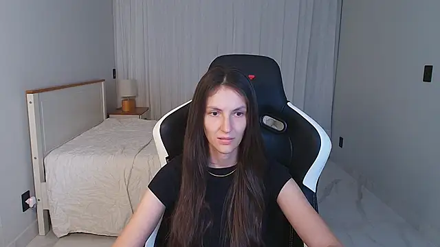 upssnowy online show from April 17, 10:34 pm