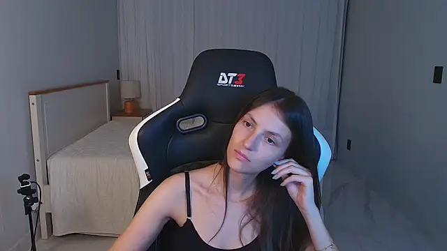 upssnowy online show from April 15, 12:05 am