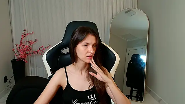 upssnowy online show from October 30, 2:47 pm