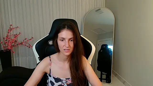 upssnowy online show from November 5, 6:44 pm