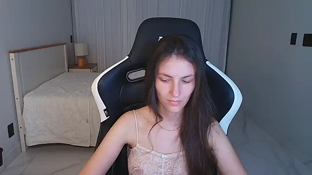 upssnowy online show from May 23, 8:52 pm