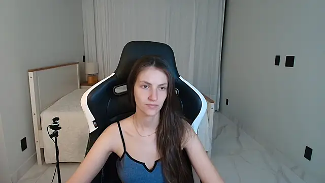 upssnowy online show from July 9, 1:06 am