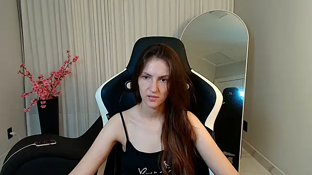 upssnowy online show from October 17, 9:27 pm