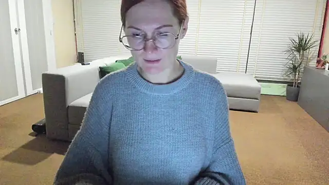 Snapshot of Sheandhim23 chatting on January 24, 12:09 am Sheandhim23 online show from January 24, 12:09 am