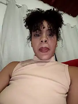 Snapshot of Julia_Pretinha chatting on September 20, 12:48 am Julia Pretinha online show from September 20, 12:48 am