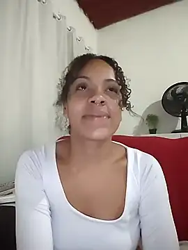 Snapshot of Julia_Pretinha chatting on November 1, 12:50 am Julia Pretinha online show from November 1, 12:50 am