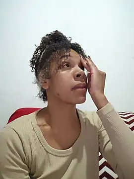 Julia Pretinha online show from June 20, 2:49 am