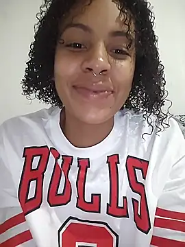 Julia Pretinha online show from May 9, 1:42 am
