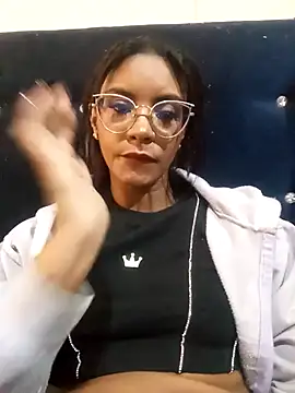 ZoeSmitth online show from April 8, 4:52 pm