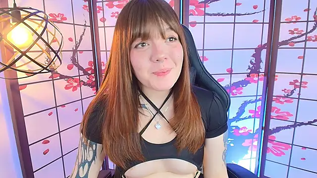 Snapshot of Fluffy_Bubble21 chatting on October 3, 3:41 am Fluffy Bubble21 online show from October 3, 3:41 am