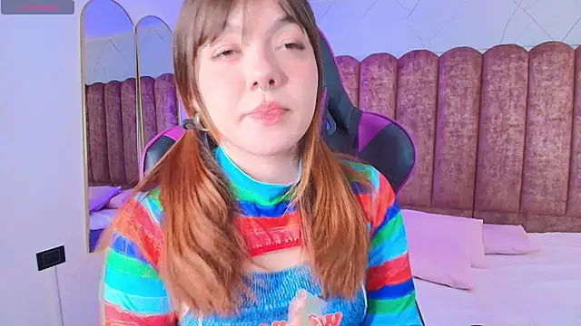 Fluffy Bubble21 online show from March 19, 4:12 am