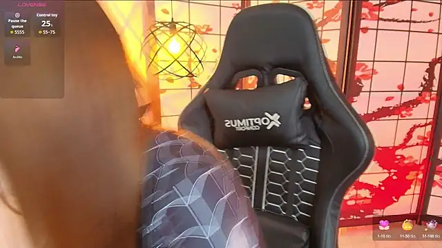 Fluffy Bubble21 online show from November 15, 4:05 am