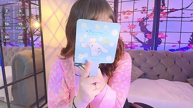 Fluffy Bubble21 online show from March 1, 4:12 am