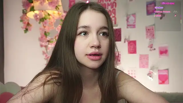 AmiLewis online show from March 4, 1:02 am