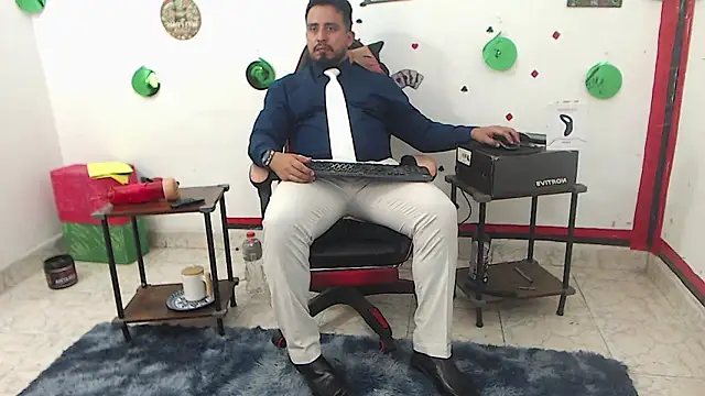 KalethBigDick online show from May 3, 10:13 pm