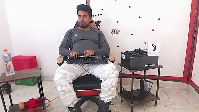 KalethBigDick online show from February 6, 3:30 pm