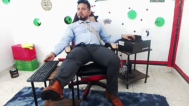 KalethBigDick online show from April 30, 2:02 pm