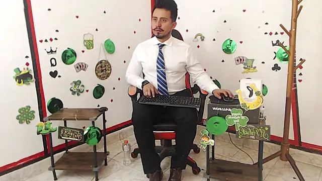 KalethBigDick online show from March 18, 4:50 pm