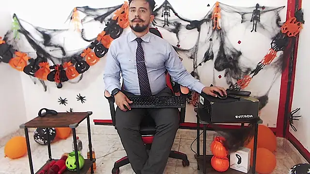 Snapshot of KalethBigDick chatting on October 25, 9:48 pm KalethBigDick online show from October 25, 9:48 pm