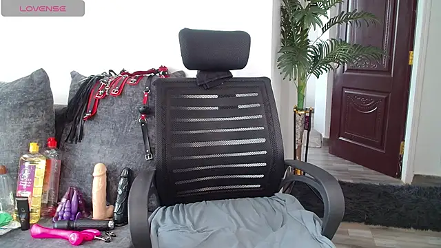 Snapshot of yummy_sweet_caramel chatting on October 9, 9:32 am yummy sweet caramel online show from October 9, 9:32 am