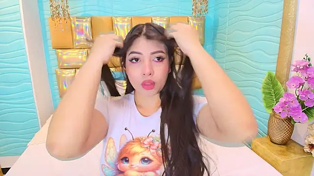 Snapshot of Miia_Thompsonn chatting on October 14, 9:15 pm Miia Thompsonn online show from October 14, 9:15 pm