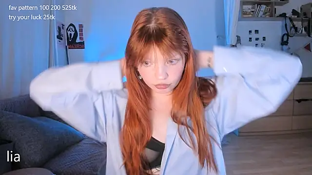 Snapshot of lil_lia chatting on May 10, 9:27 pm lil lia online show from May 10, 9:27 pm