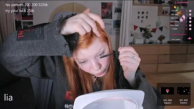 lil lia online show from October 3, 4:08 pm
