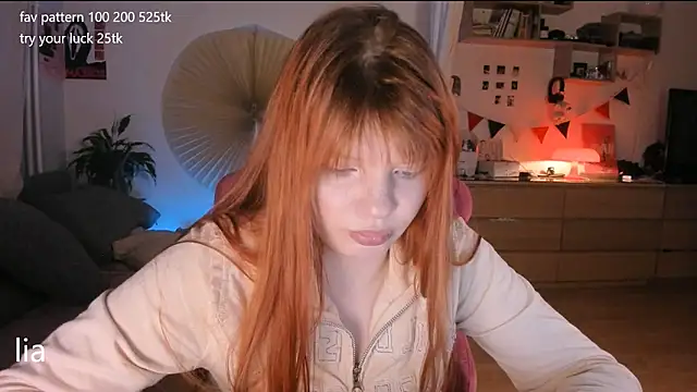 lil lia online show from March 4, 9:44 pm