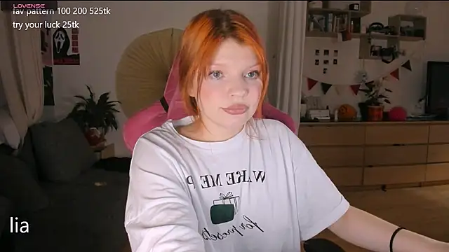 lil lia online show from November 9, 10:03 pm