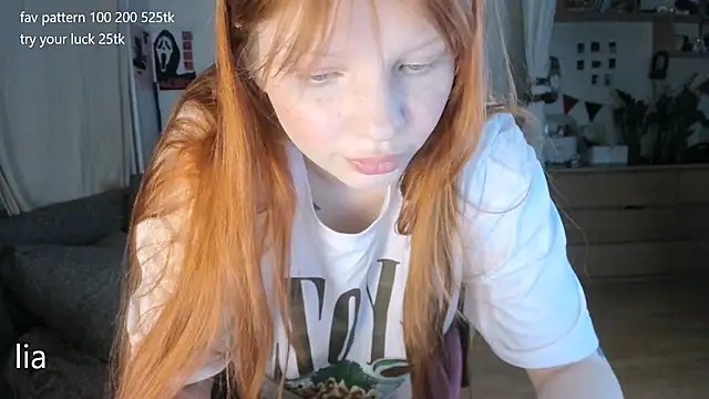 lil lia online show from May 28, 10:37 pm
