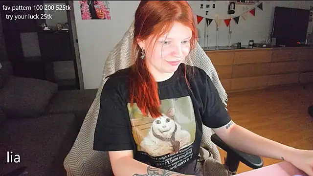 lil lia online show from February 11, 1:41 am