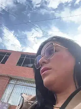 Miah gomez  online show from March 22, 8:37 pm
