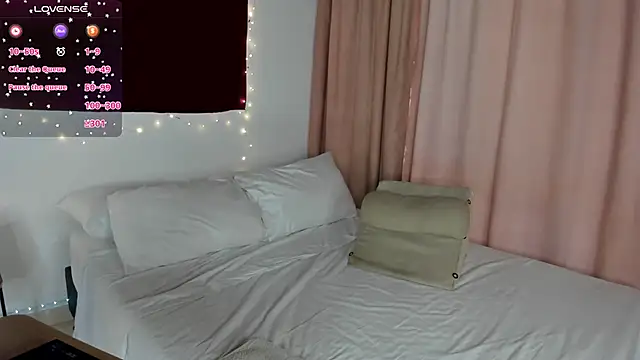 Loren moreno online show from October 25, 8:42 pm