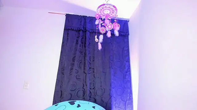 AmyStevenss online show from November 20, 4:02 am