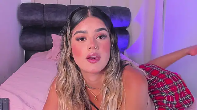 AmyStevenss online show from June 5, 4:50 am