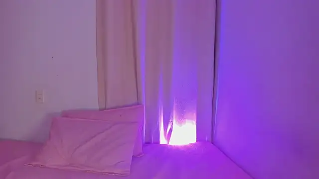 AmyStevenss online show from February 17, 4:21 am