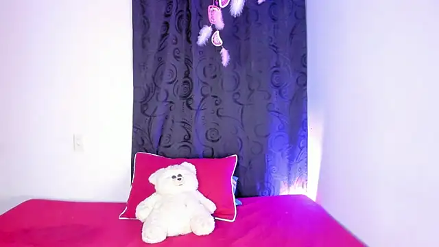 Snapshot of AmyStevenss chatting on October 8, 2:35 am AmyStevenss online show from October 8, 2:35 am