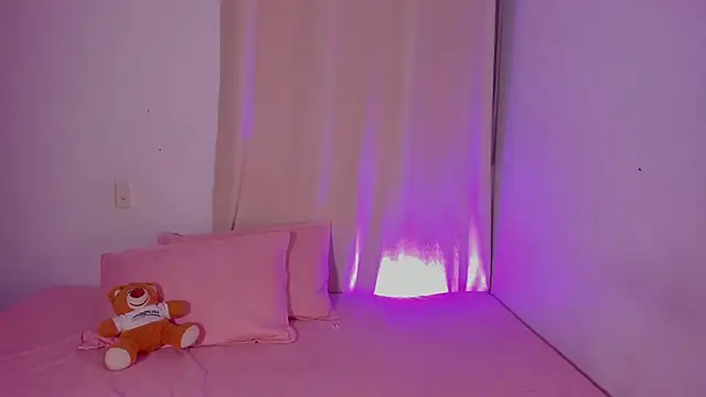 AmyStevenss online show from March 28, 4:46 am