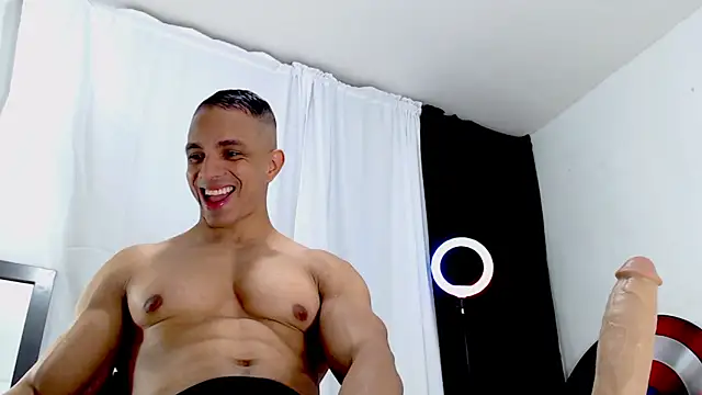 Snapshot of Antonywebb94 chatting on June 18, 4:00 am Antonywebb94 online show from June 18, 4:00 am