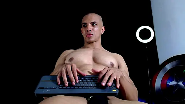 Antonywebb94 online show from November 15, 3:43 am