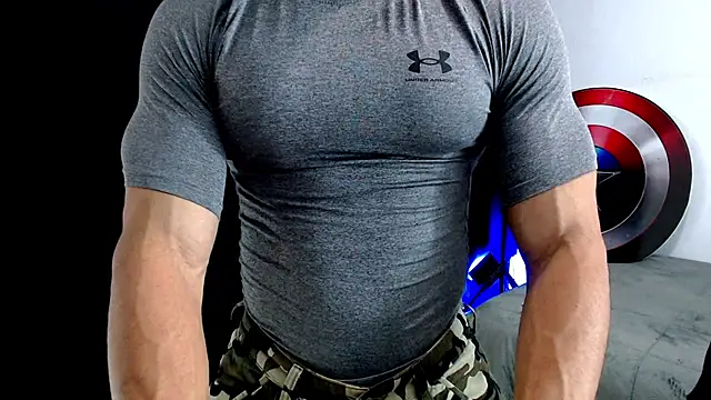 Antonywebb94 online show from January 18, 8:34 pm