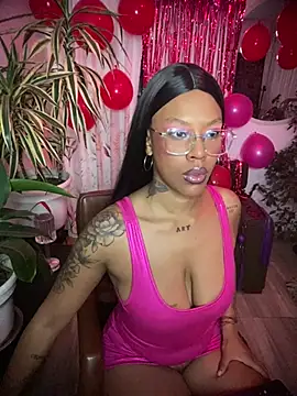 Snapshot of haiiley_more chatting on February 14, 4:34 am haiiley more online show from February 14, 4:34 am