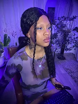 Snapshot of haiiley_more chatting on March 13, 12:04 am haiiley more online show from March 13, 12:04 am