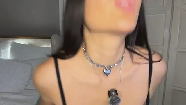 UrLillShy online show from November 3, 1:11 am