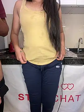 Snapshot of Miss__Malaika chatting on March 11, 12:39 pm Miss Malaika online show from March 11, 12:39 pm