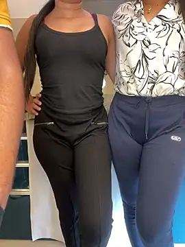 Snapshot of Miss__Malaika chatting on March 1, 11:17 am Miss Malaika online show from March 1, 11:17 am